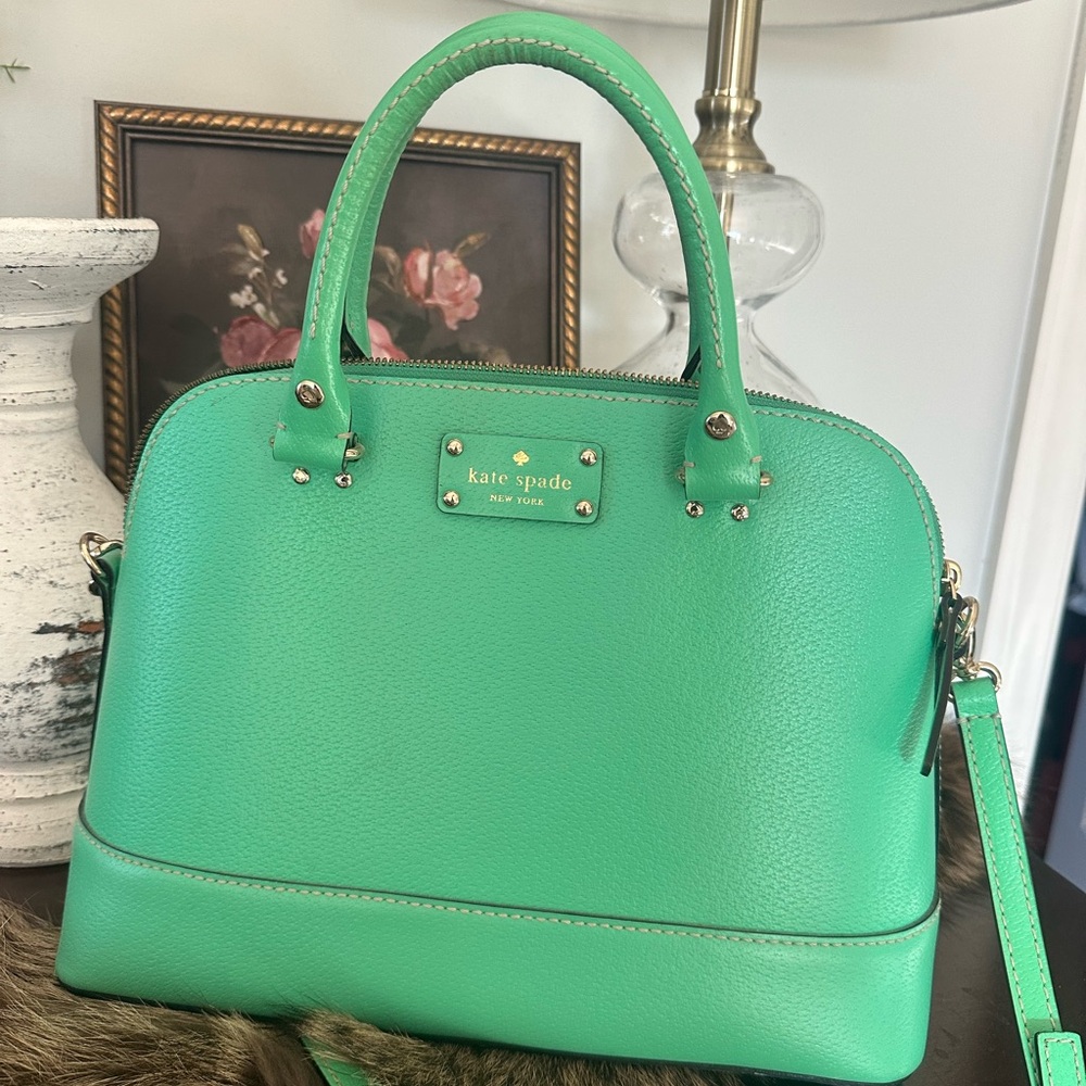 Excellent condition Kate Spade bag.